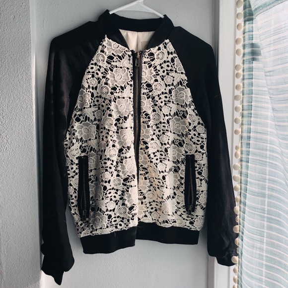 🆕 Jacket - Picture 2 of 3